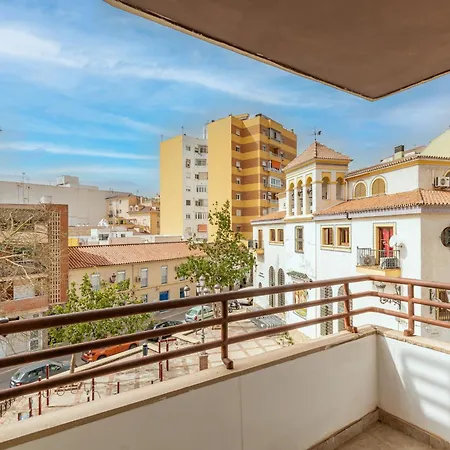 Piso Amplio Cerca Del Centro De Capital Malaga